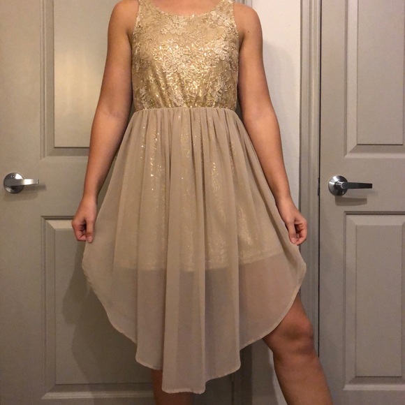 gold flowy dress